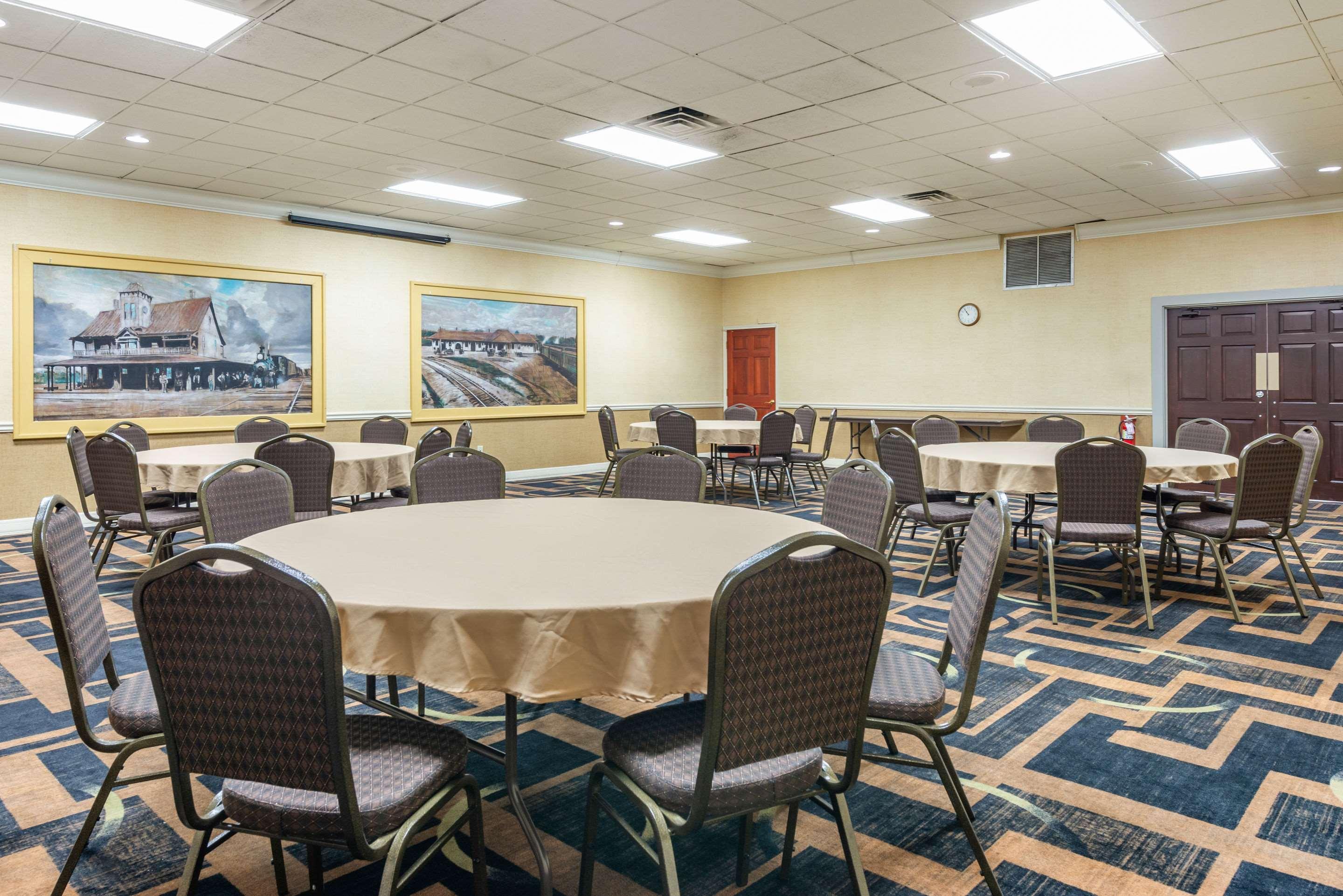 Hotel Quality And Riverfront Palatka