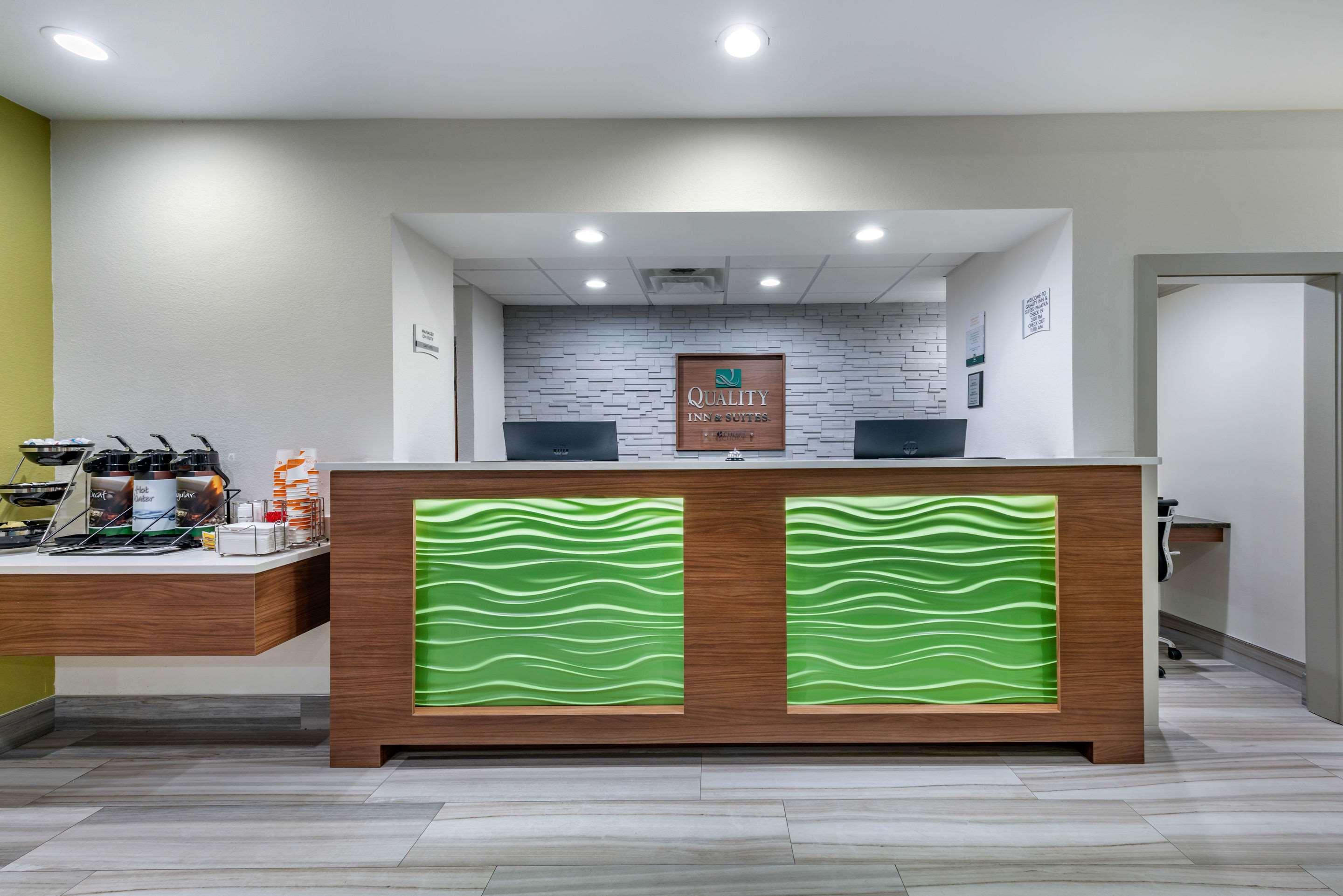 Quality And Riverfront Hotel 2*