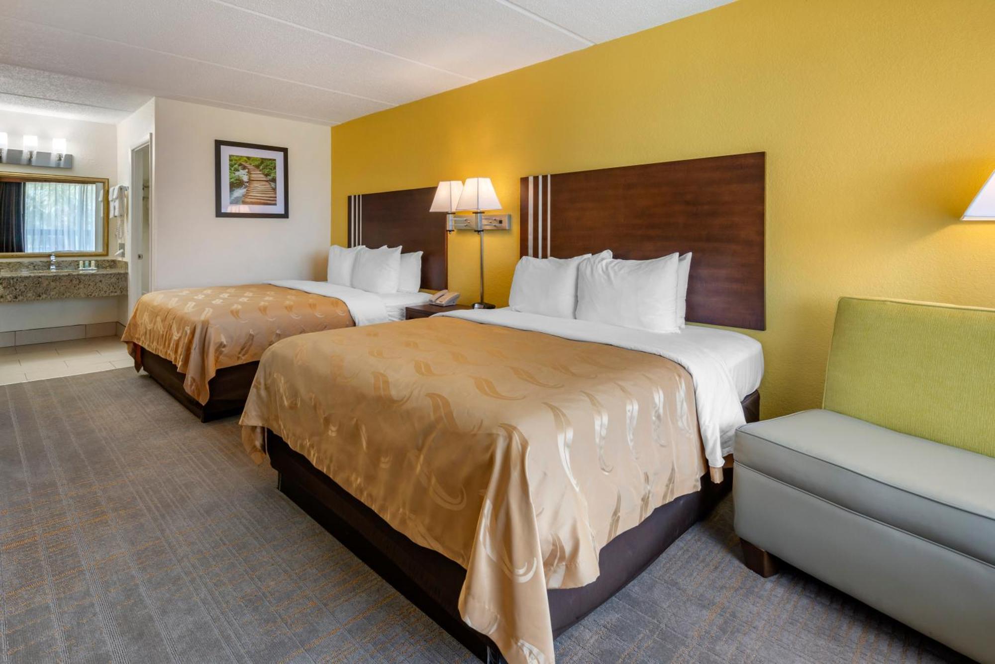 Hotel Quality And Riverfront