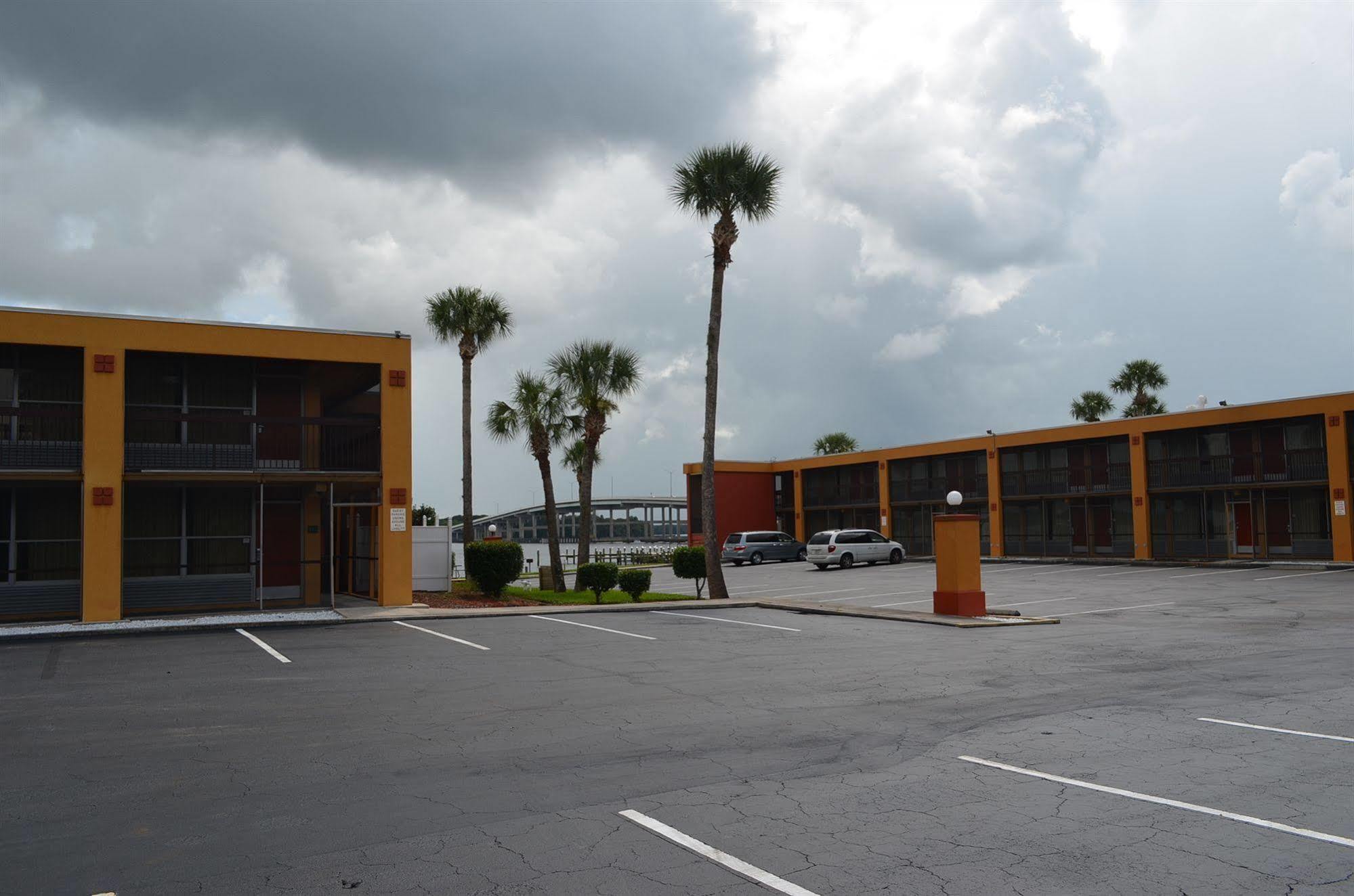 Quality And Riverfront Palatka